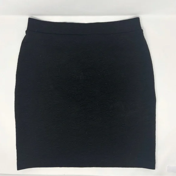 Black Loft Women - Picture 2 of 3